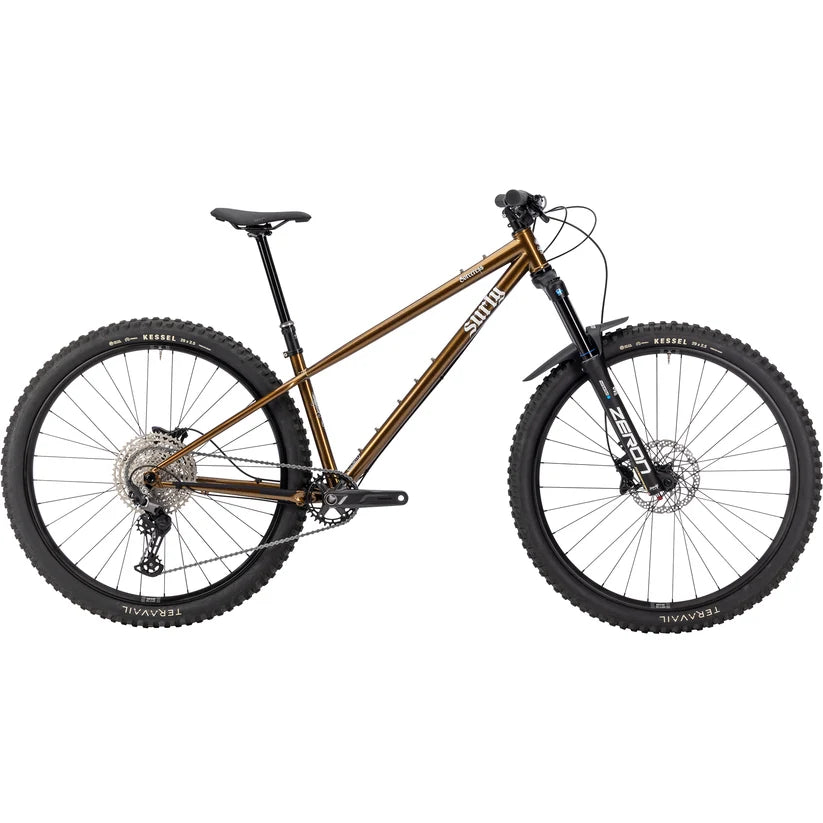 Surly Sorceress - Hot Honey Bling