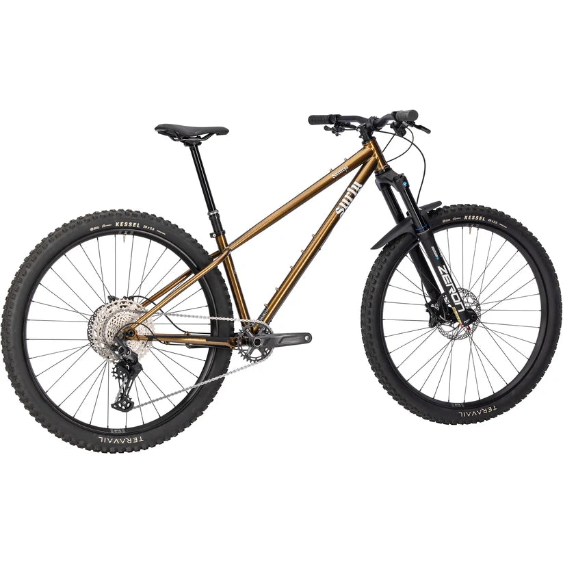 Surly Sorceress - Hot Honey Bling