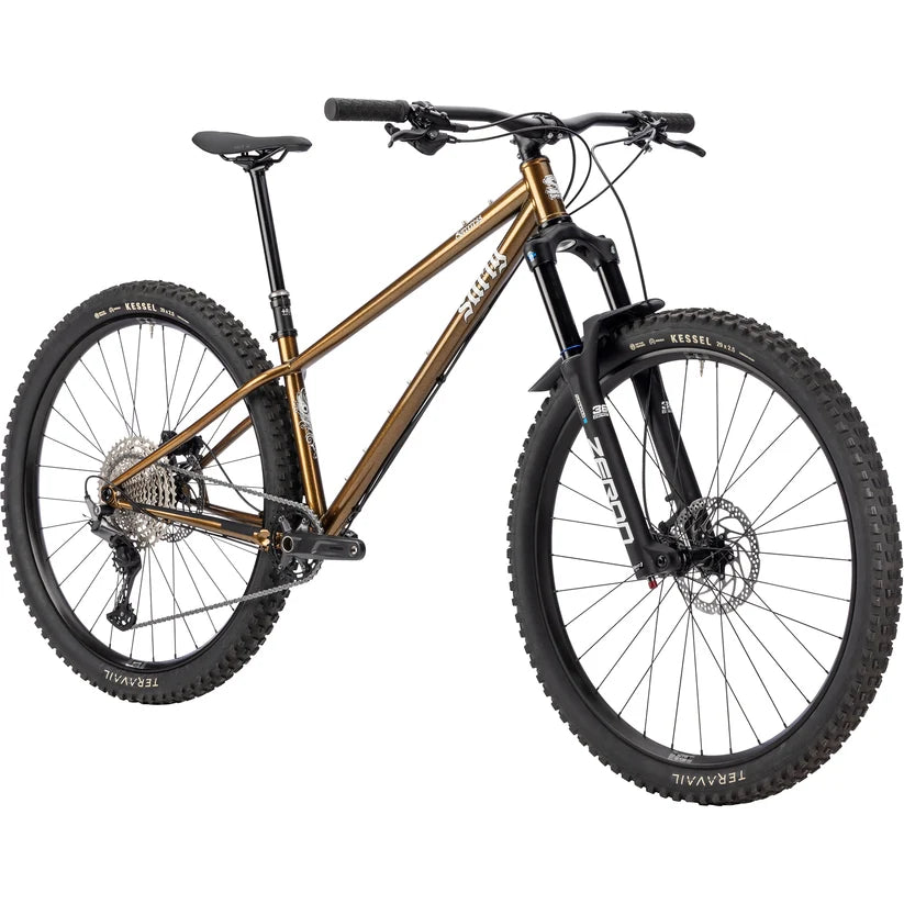Surly Sorceress - Hot Honey Bling